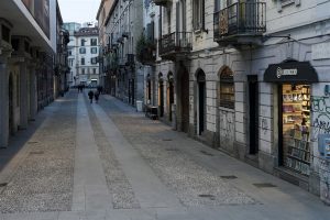 milan-italy-empty-streets